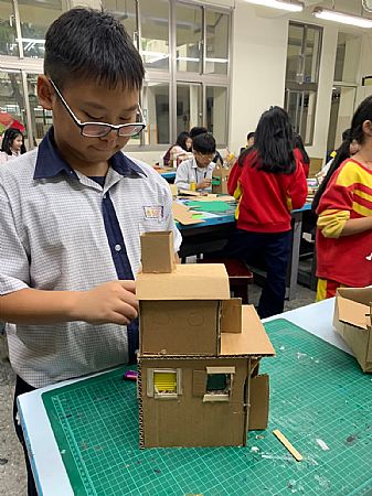 放大圖：