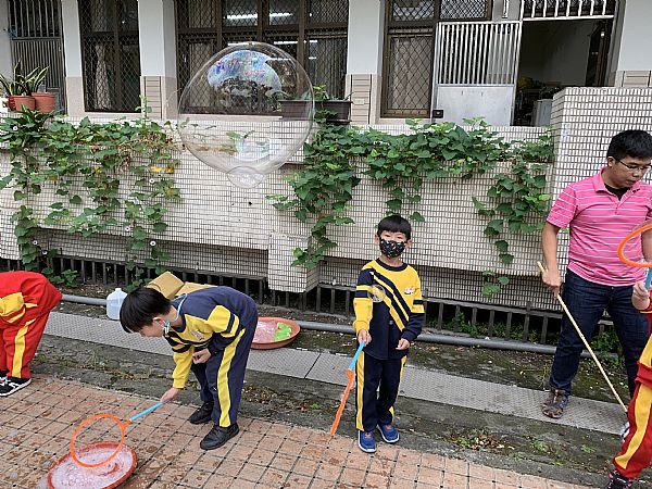 放大圖：